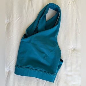 Lululemon Envital Bra B/C cup in Hawaiian Blue Size 10
L